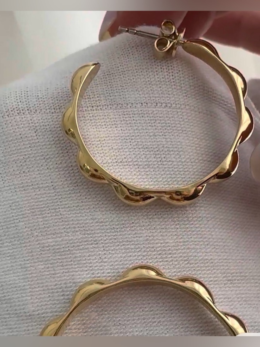 Sophie Blake 14kt Gold Plated  Selena Gold Hoop Earrings NWT - Picture 12 of 12